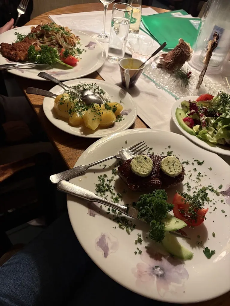 Lea Sommerfeld_Tacheles_Diez_review