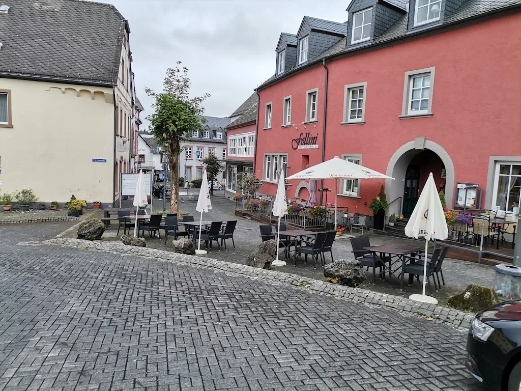 Grand-Cafe Fellini_Hillesheim_slider_image_2