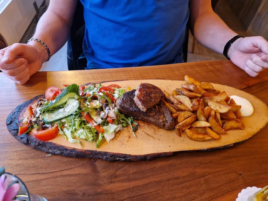 Menu_Mehdis Burgersaloon_Hillesheim_image_9