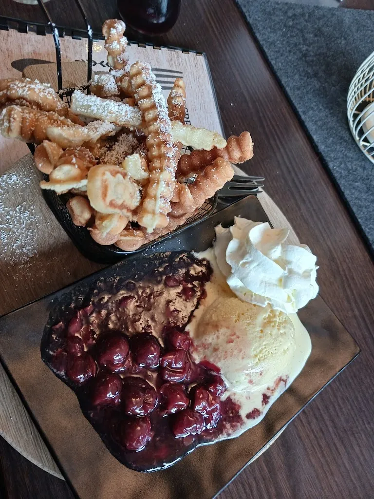 Menu_Annette's Café & Bistro Abseits und Minisoccer_See_image_5