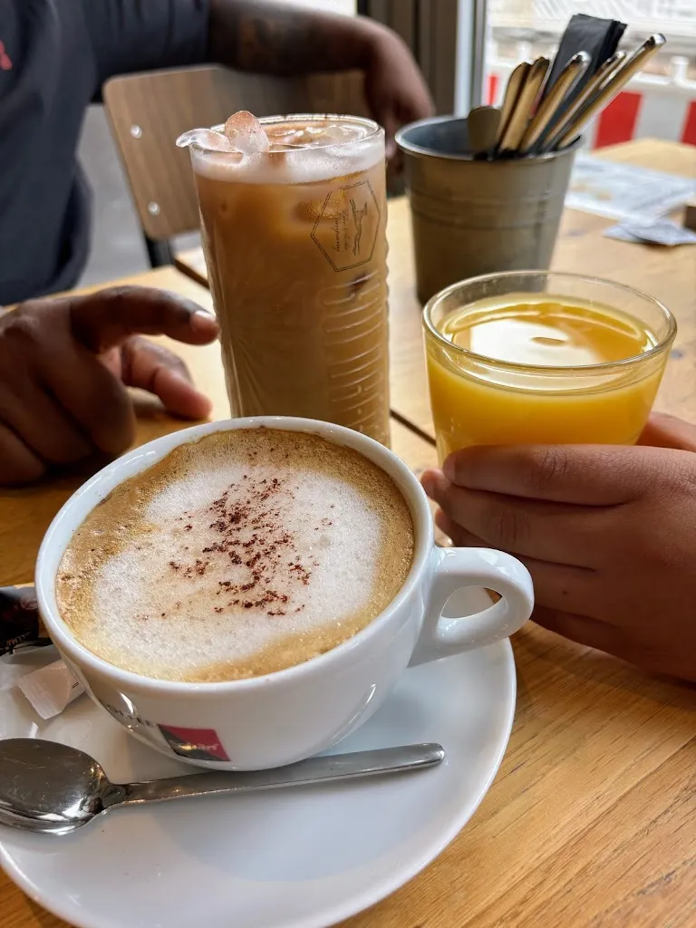 Carmen Jessup_Sanders Cafe _Landstuhl_review