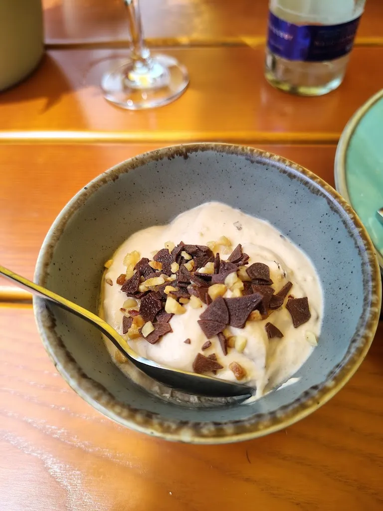 Ashish Sethi_Das Holler_Münchsmünster_review