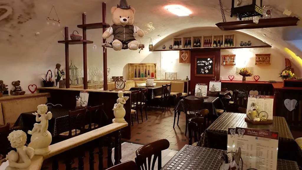 Wirtshaus mit Herz - ehem. Zum Schwarzen Kopf_Saarburg_slider_image_1