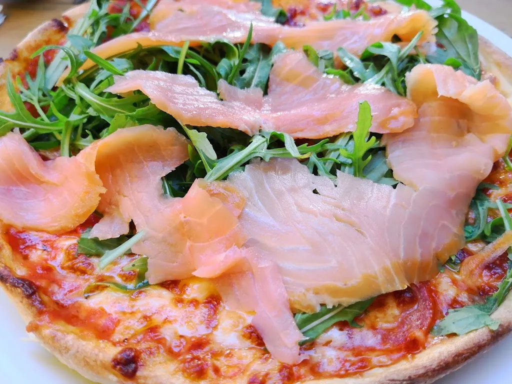 Pizzeria La Grotta_Gräfenberg_slider_image_2