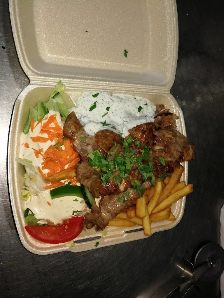 Kebaphaus und Pizzeria Arena Katzenelnbogen_Katzenelnbogen_slider_image_3