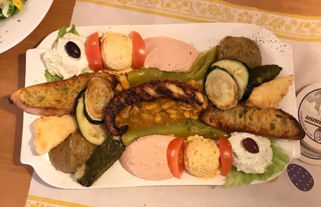 Petra Frank_Syrtaki Restaurant Griechische Spezialitäten Zum Goldenen Stiefel._Gräfenberg_review