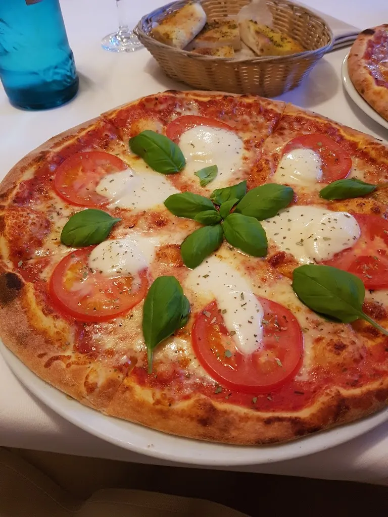 Menu_Pizzeria Venezia Holzofen Kindsbach_Kindsbach_image_6