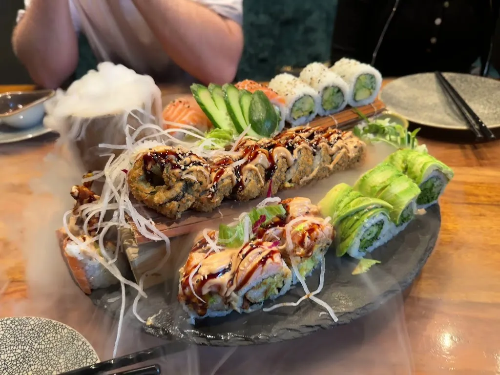 Ms. Lian_Trier_slider_image_2