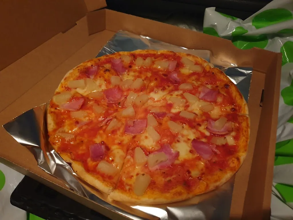 Gaststätte Mirabella Am Edelsteinbrunnen_Kirschweiler_slider_image_2