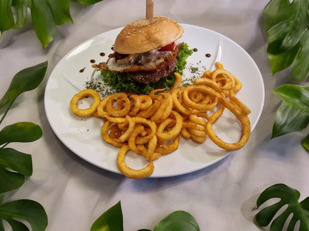 Berger's Diner & Sportsbar_Grafenwöhr_slider_image_2