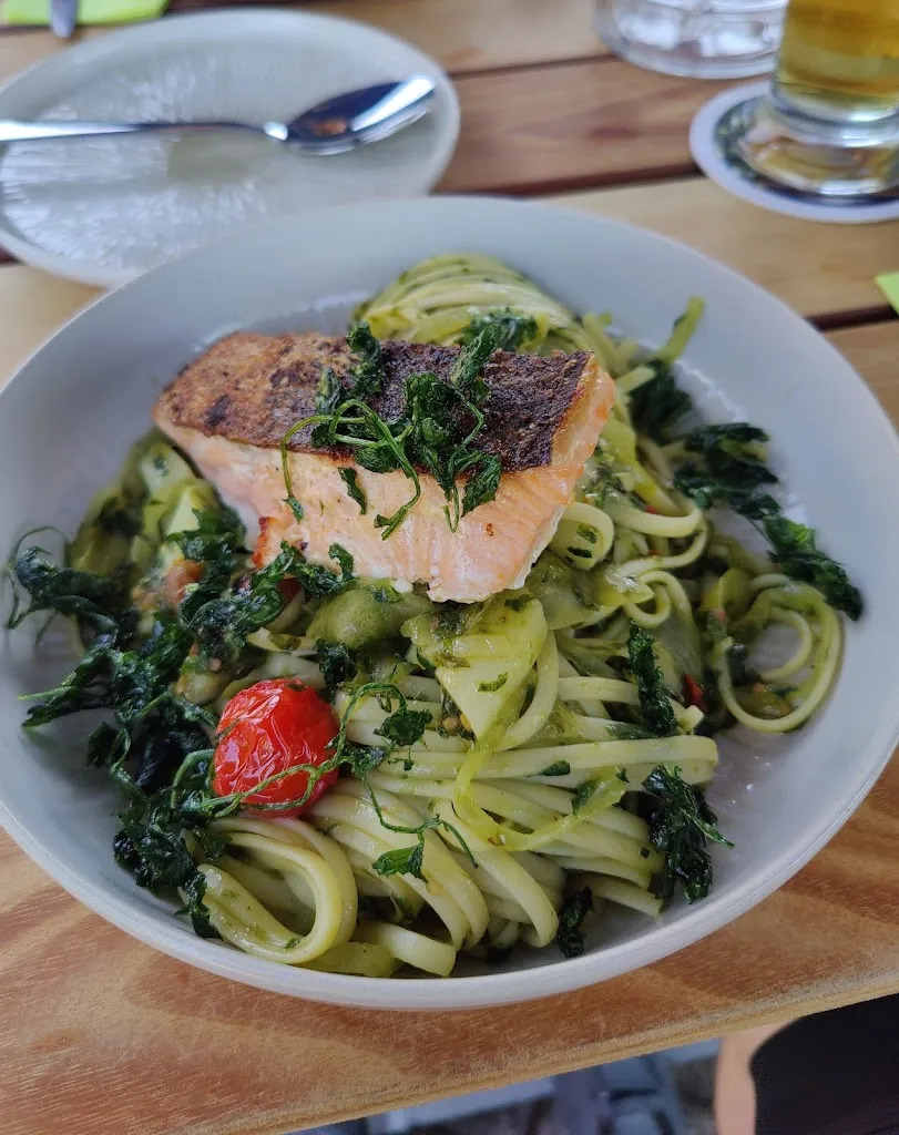 Lukas Best_Raphaels Schützenhaus_Klingenmünster_review