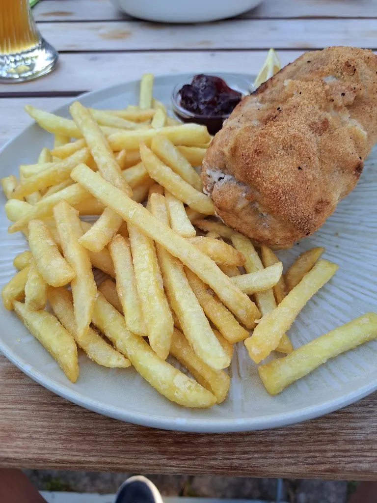 Werner Naegele_Raphaels Schützenhaus_Klingenmünster_review