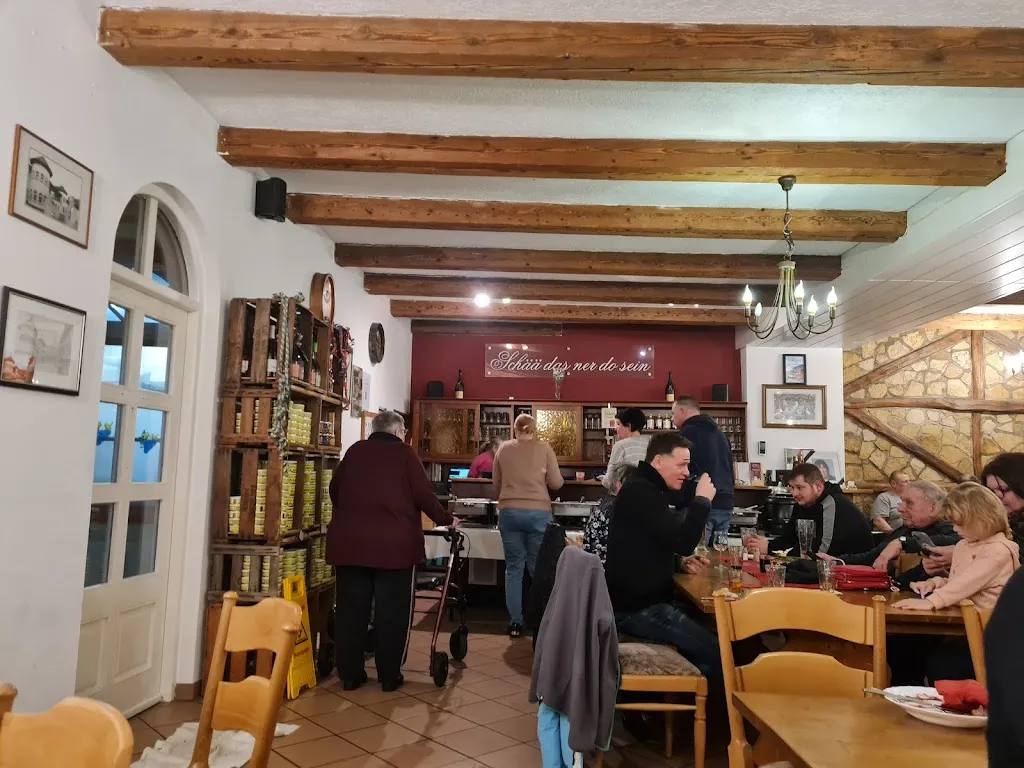 Weinschlößchen im Weingut Michel-Roos restaurant in Ilbesheim