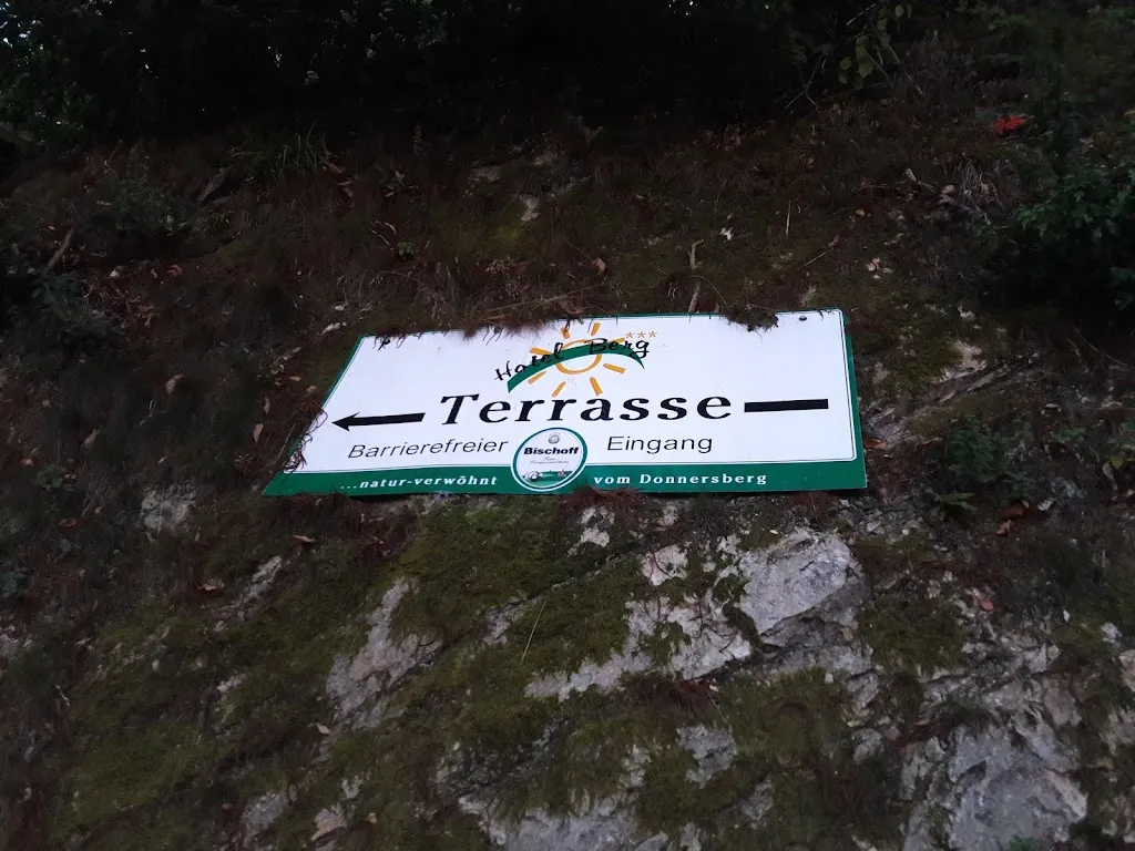 Andy Huff_Landhotel Berg - Ruth Brüggemann-Berg_Dannenfels_review