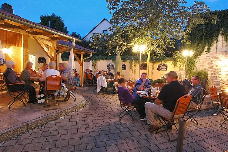 Hotel Hößl Wirtshaus Zum Stichn restaurant in Grafenwöhr