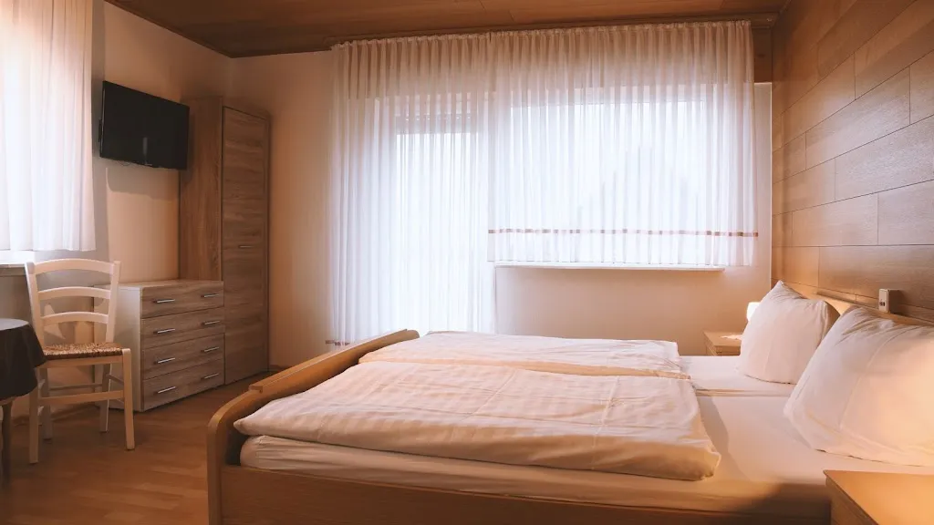 Landgasthaus Hubertusklause Bad Marienberg_(Westerwald)_slider_image_2