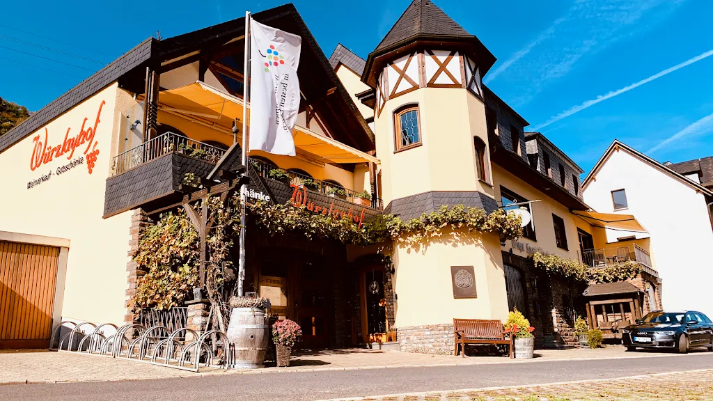 Weingut und Gutsschänke Würzlayhof Inh. Thomas Nickenig_Lehmen_slider_image_1