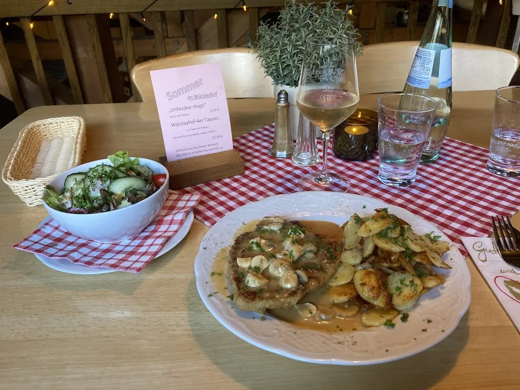 Weingut und Gutsschänke Würzlayhof Inh. Thomas Nickenig_Lehmen_slider_image_2