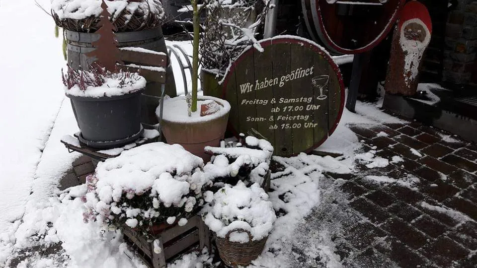 Weingut und Gutsschänke Würzlayhof Inh. Thomas Nickenig_Lehmen_slider_image_3