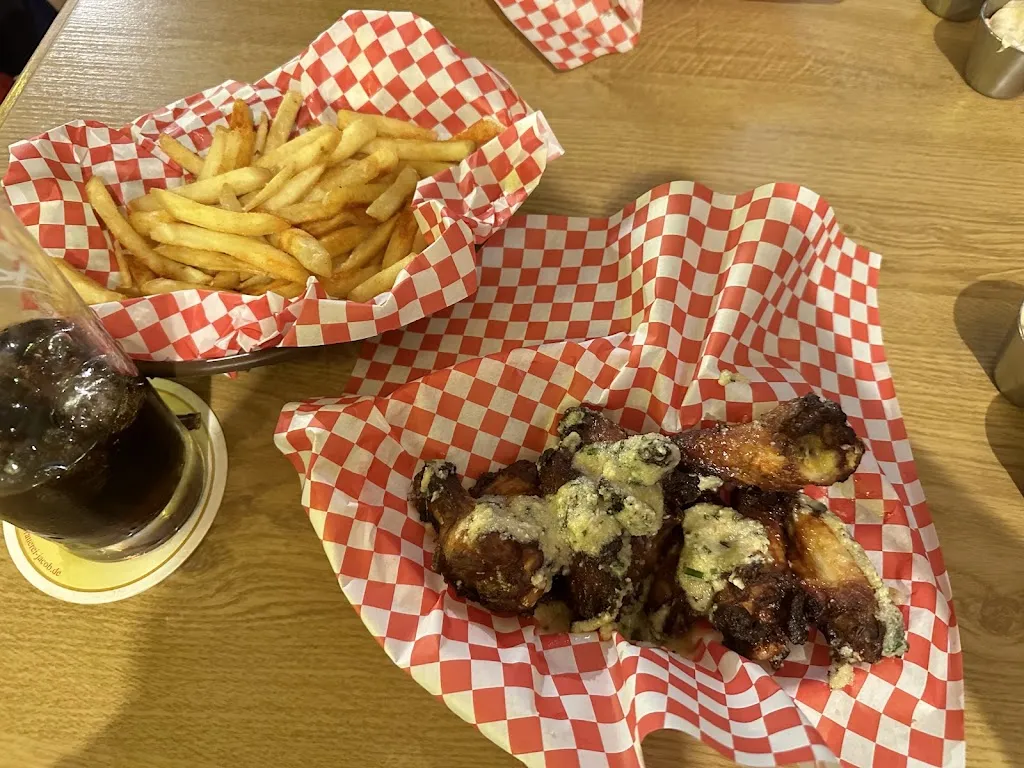 Menu_Happy’s Sports Bar_Grafenwöhr_immagine_5