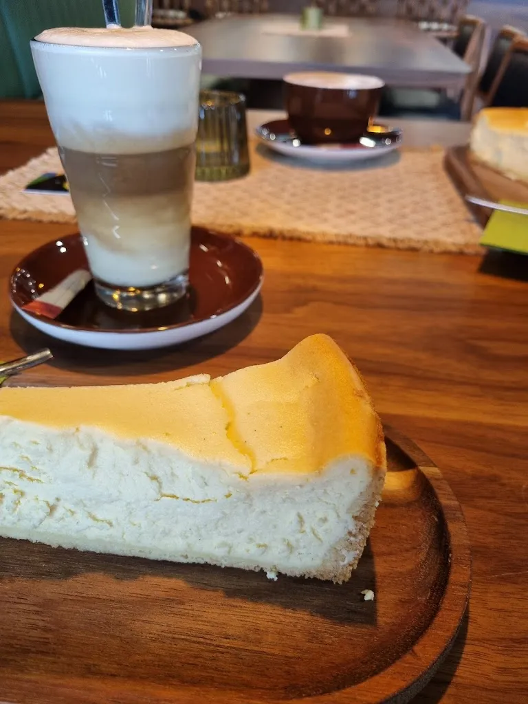 Menu_Semi‘s Weinlounge_Limburgerhof_immagine_2