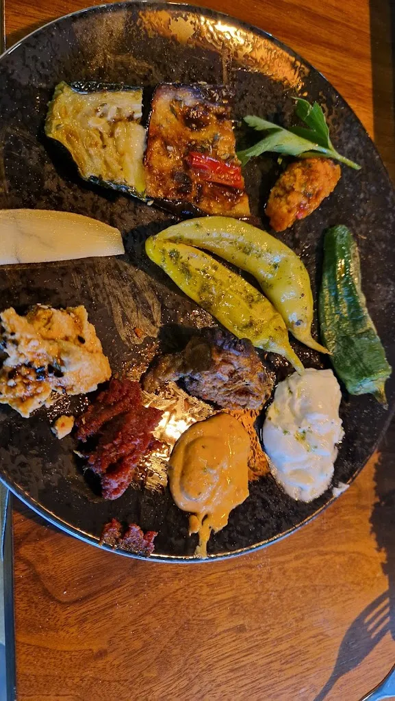 Menu_Semi‘s Weinlounge_Limburgerhof_immagine_3