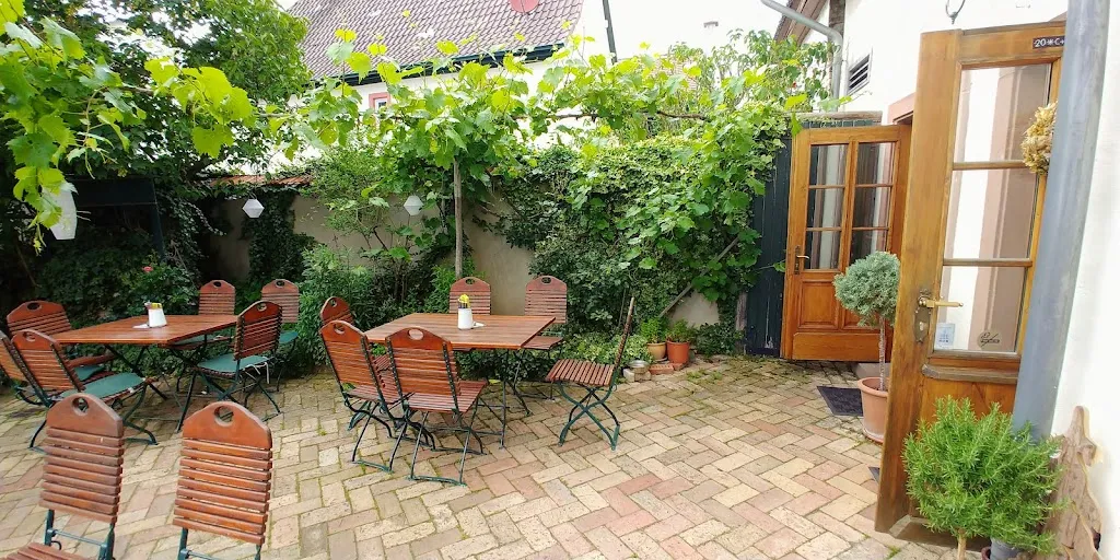 Gaststätte Lörzweiler Woistubb_Lörzweiler_slider_image_1