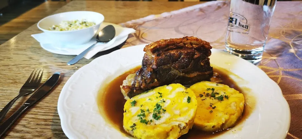 Landgasthaus der Alten Deutschen - Magda Hofmann_Gößweinstein_slider_image_2