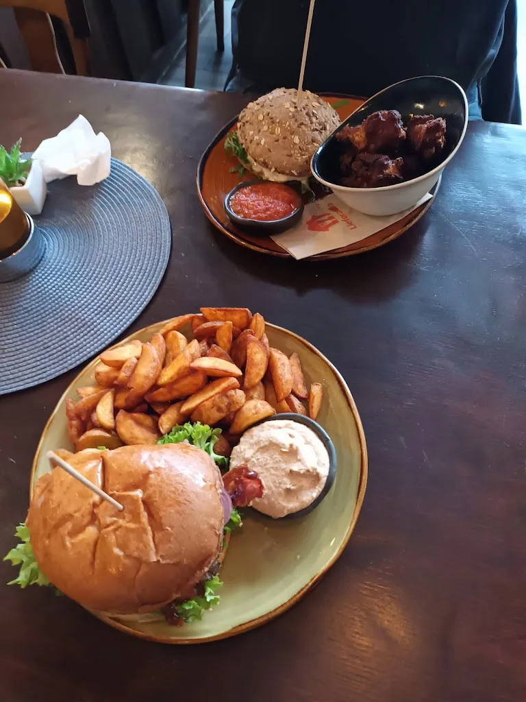 Menu_Cowboys Burger Saloon_Koblenz_immagine_8