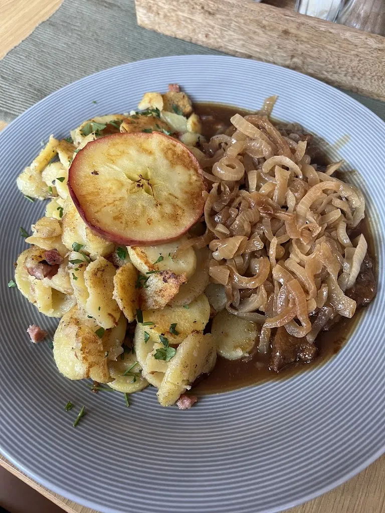 Li-Chen Lin_An der Stadtmauer_Bacharach_review