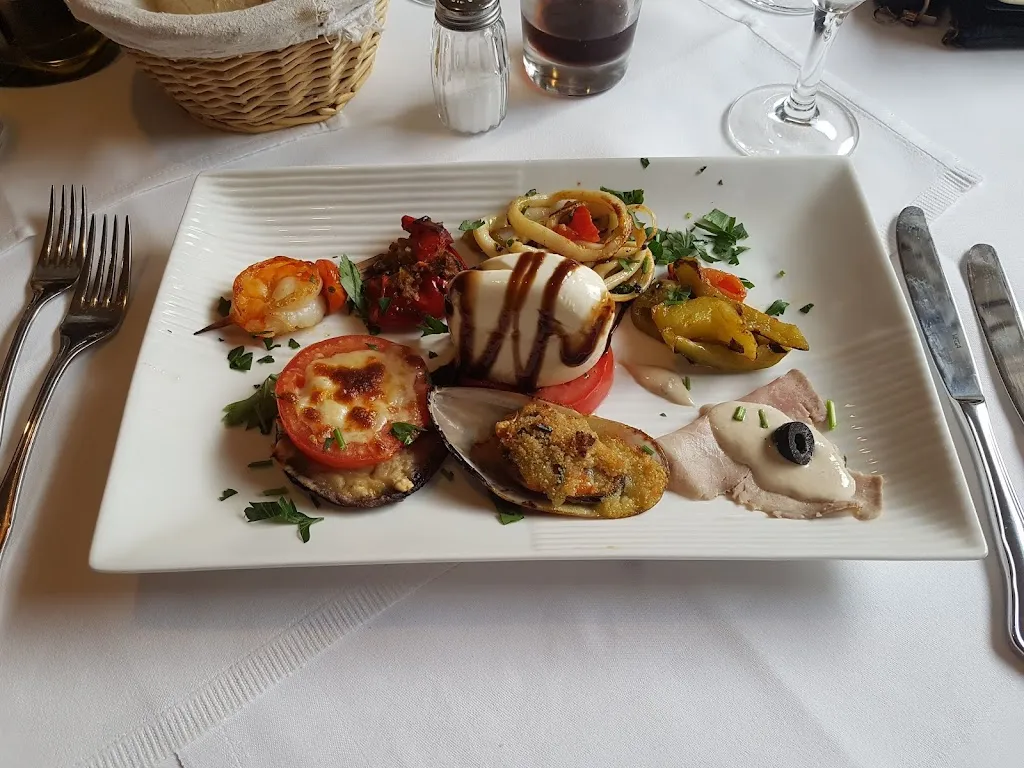 Caravella_Mayen_slider_image_2