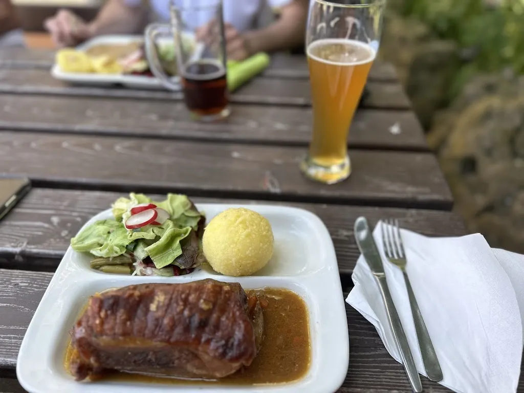 Gaststätte Hannberger_Gößweinstein_slider_image_1