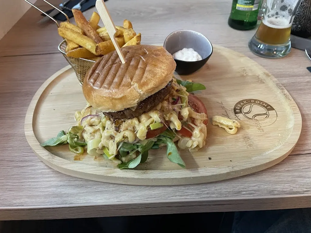 BREAK-POINT_Mayen_slider_image_2