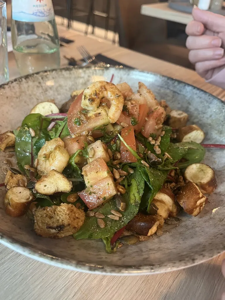 BREAK-POINT_Mayen_slider_image_3