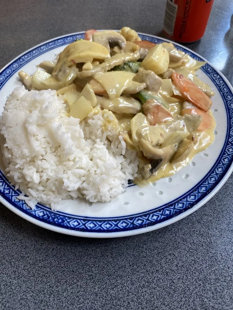 Dong Dong_Mayen_slider_image_1