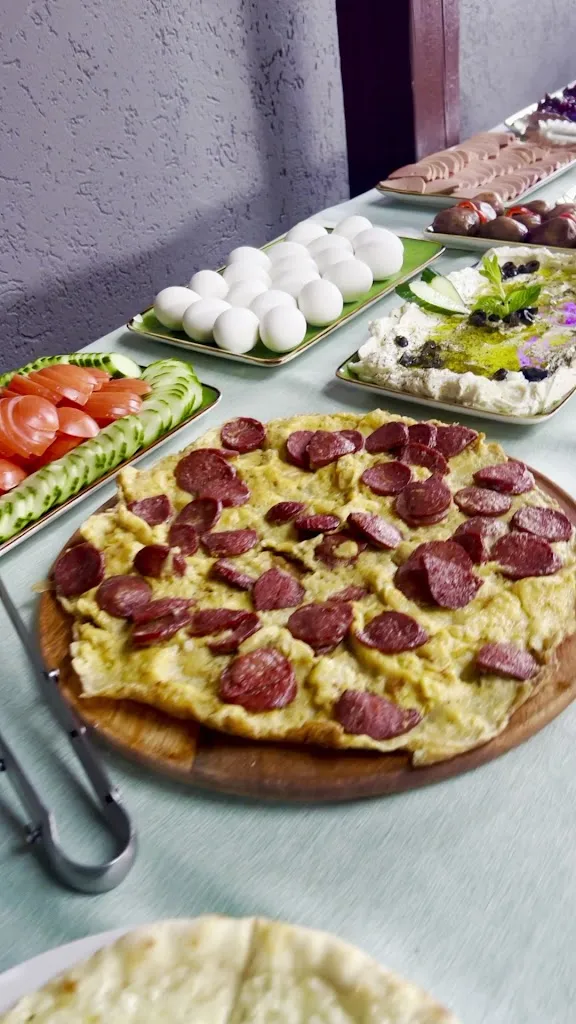 Amer Dibs_Beroea Restaurant_Rhein_review