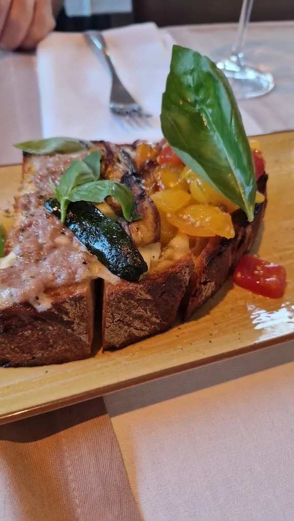 Tanja HD_Voglia_Rhein_review