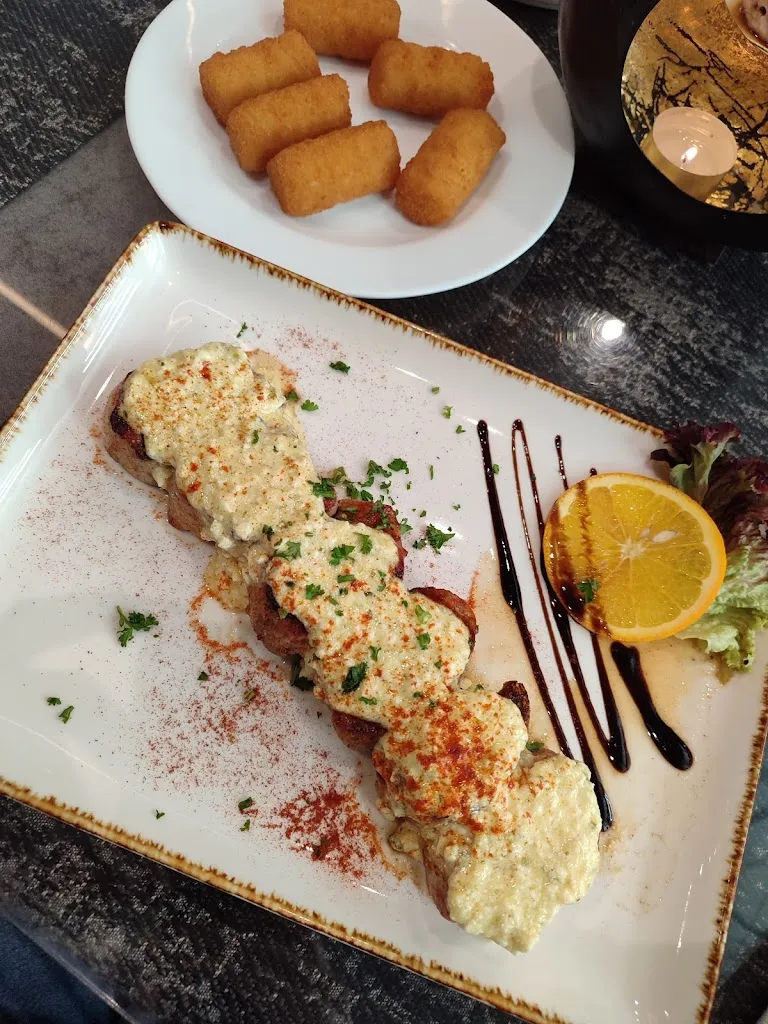 Lua Chrissi_Gasthaus Neue Gartenlaube_Rhein_recensione