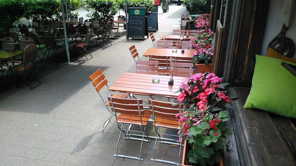 Beer House .... griechische Küche &15 Fassbiere - Ludwigshafen am Rhein restaurant in Rhein