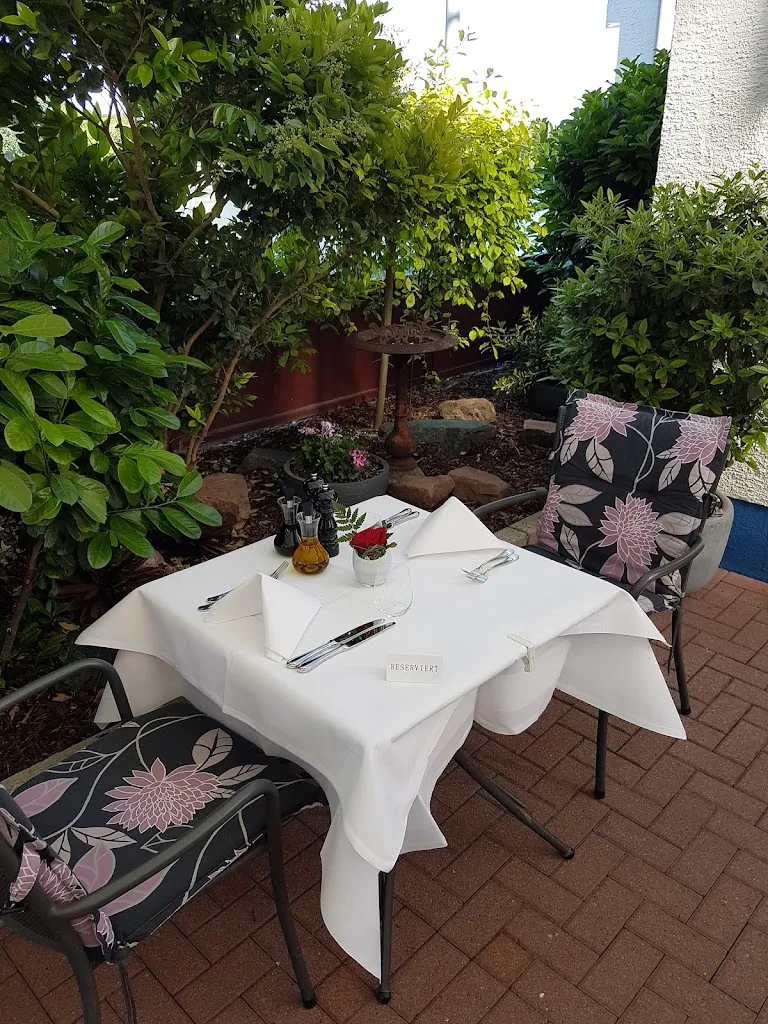 Restaurant Della Bona restaurant in Rhein