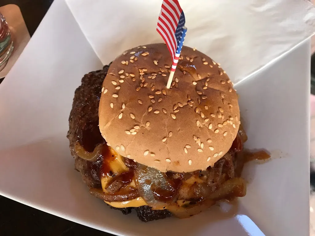 Gaststätte Mayer’s Rheintal_Rhein_slider_image_2