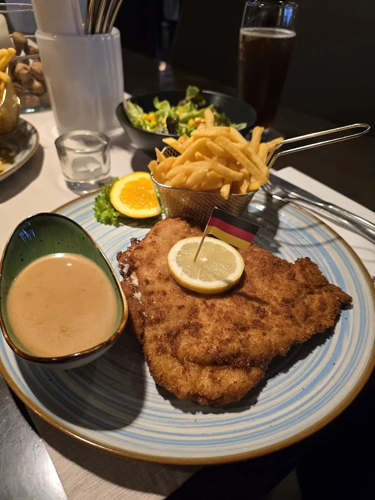 Gaststätte Mayer’s Rheintal_Rhein_slider_image_3