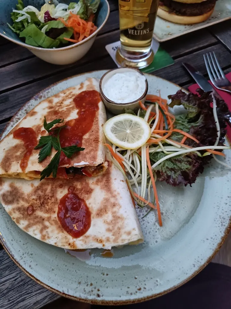 Menu_Hemingways Cocktail Lounge Restaurant Café_Rhein_image_5