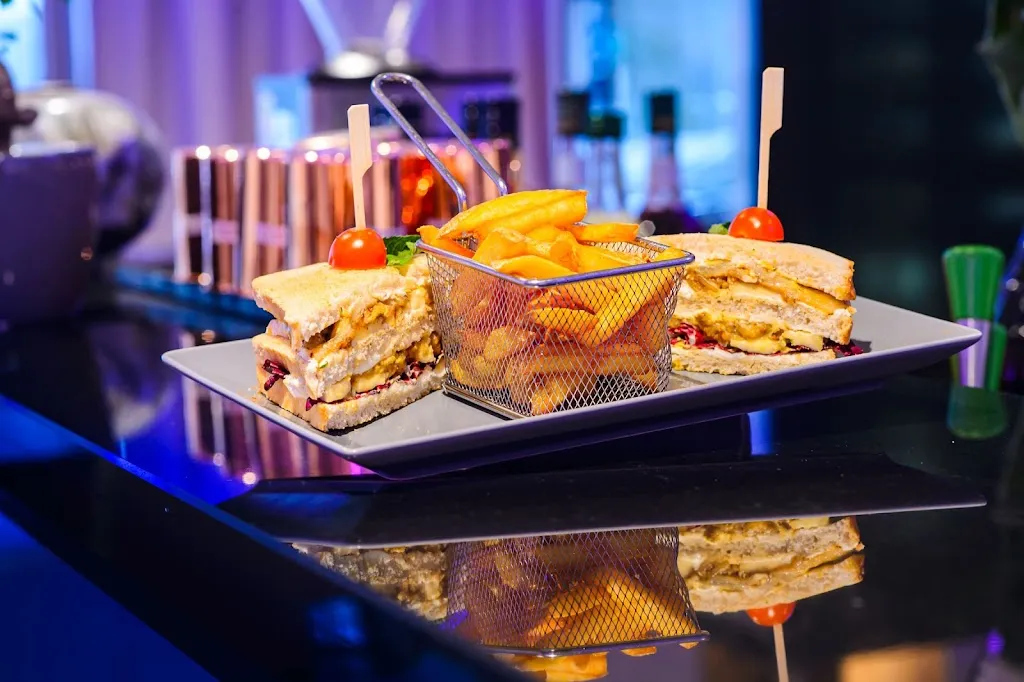 Theo's Bar & Restaurant_Rhein_slider_image_2