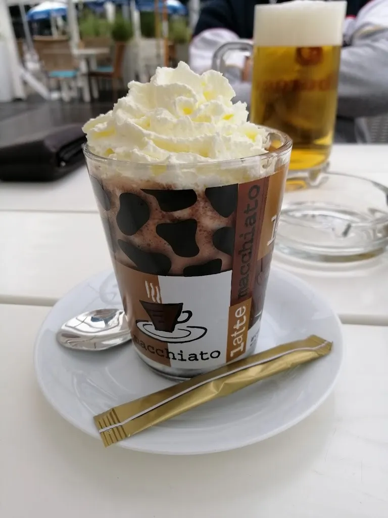 Menu_Erlebnisgastronomie an der Rheingalerie Pier one_Rhein_image_3