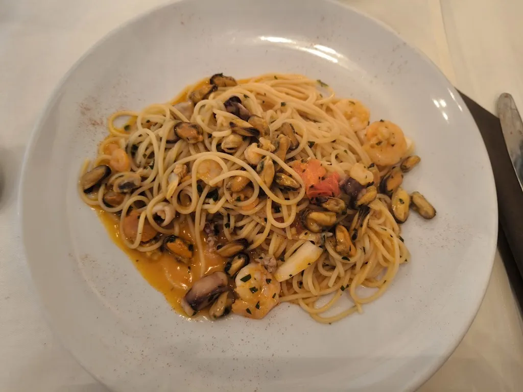 Philipp Kruspel_Ristorante Pizzeria La Perla_Rhein_review