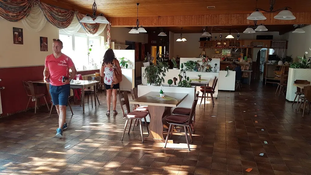 Gasthaus "Zur Birke" restaurant in Mommenheim