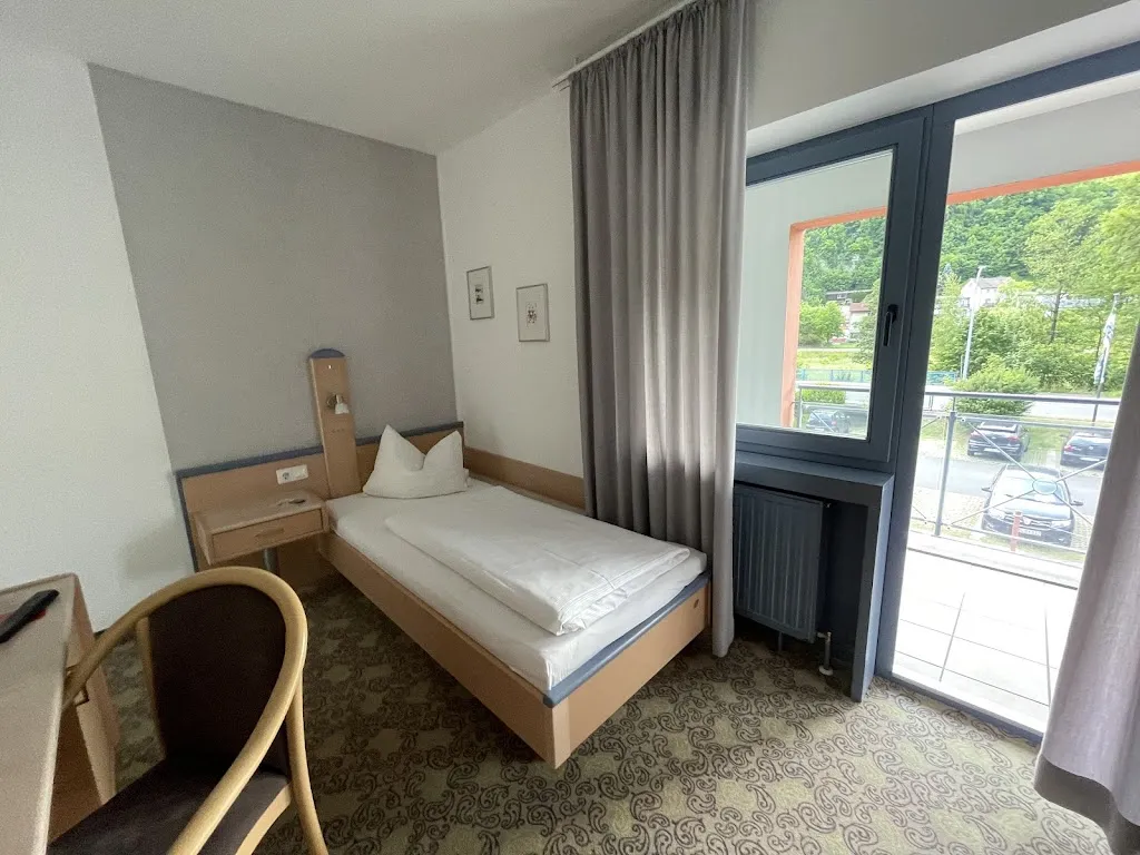 Behringers Freizeit - Und Tagungshotel restaurant in Gößweinstein