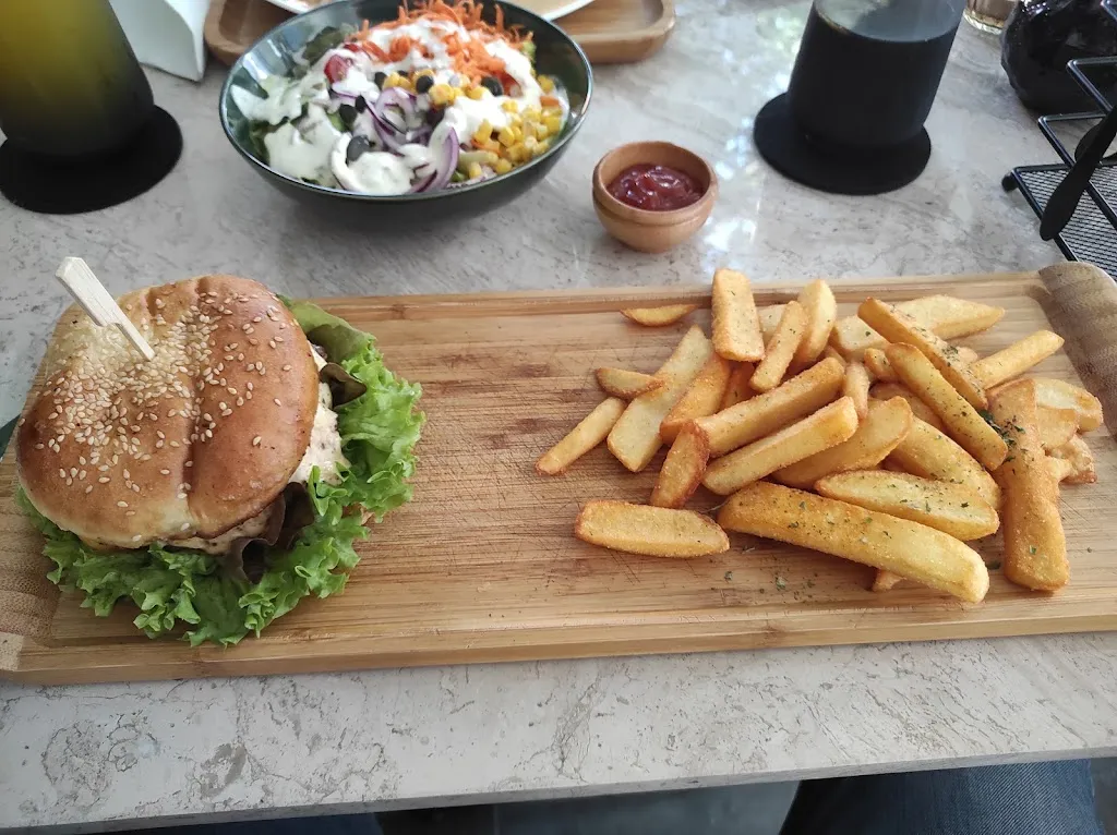 Menu_97 Food Lounge_Morbach_image_5