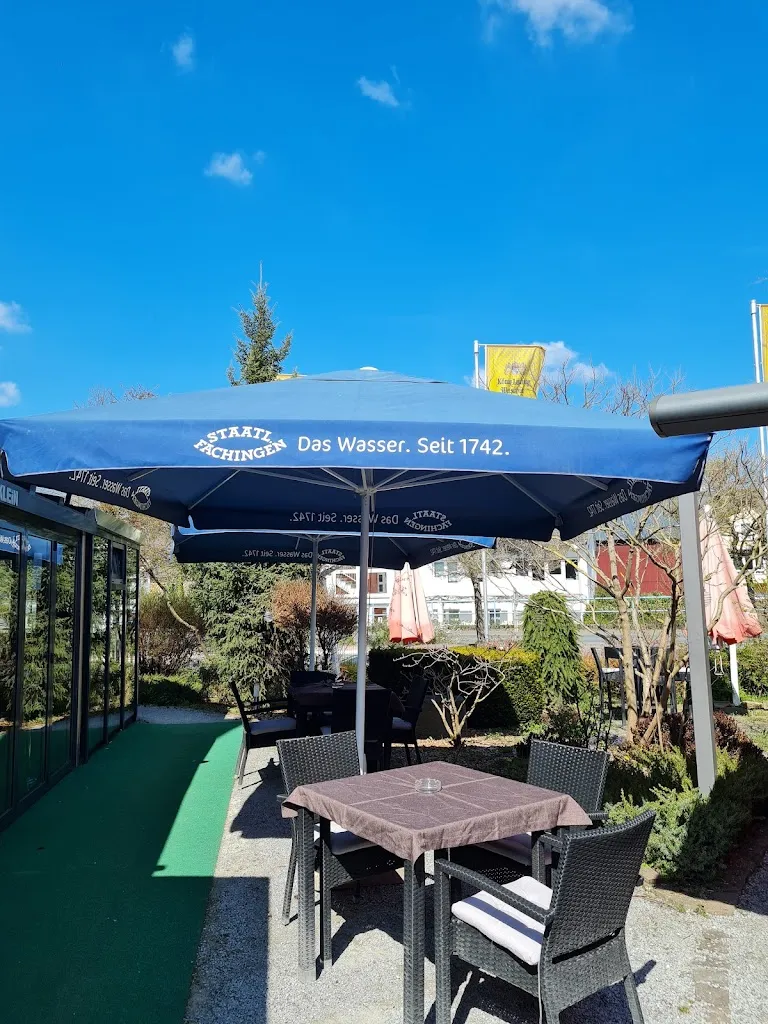 Trattoria Il Giardino restaurant in Nastätten